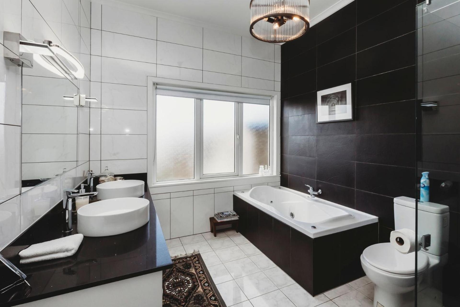 Timata Ora Sleeps 14 Vila New Plymouth Exterior foto
