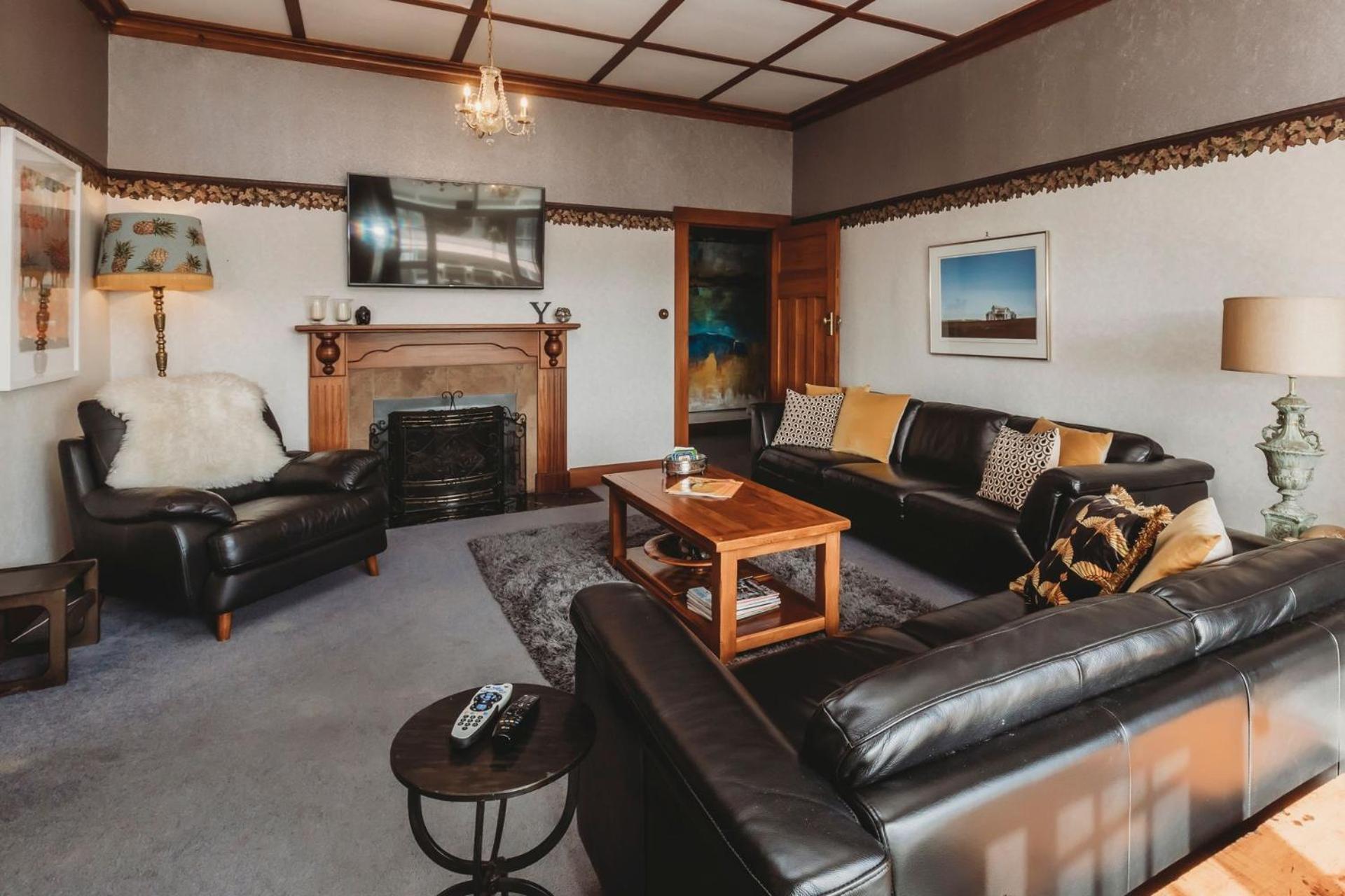 Timata Ora Sleeps 14 Vila New Plymouth Exterior foto