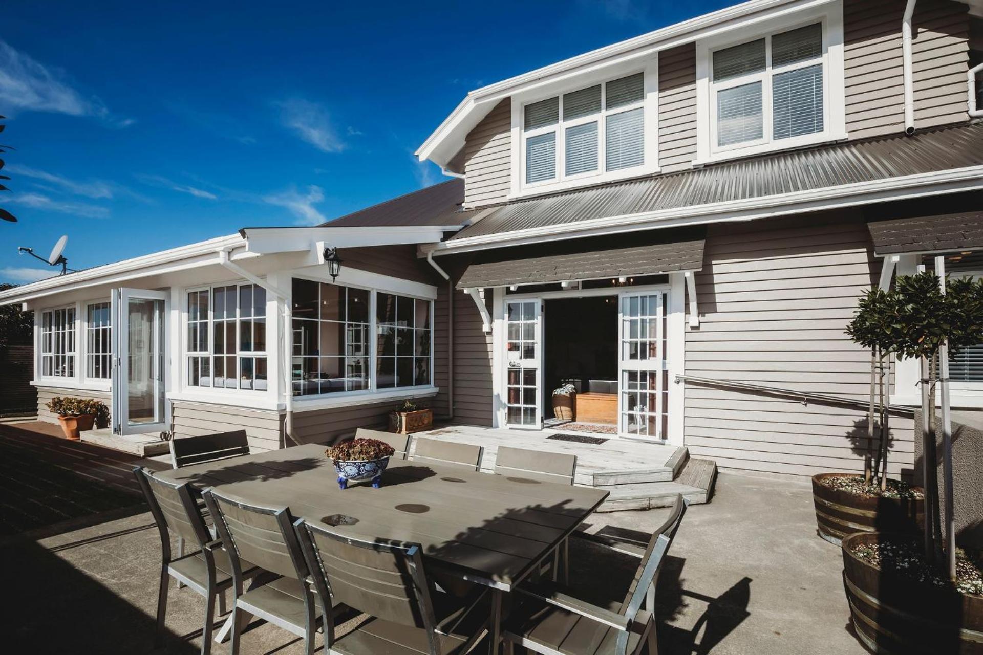 Timata Ora Sleeps 14 Vila New Plymouth Exterior foto